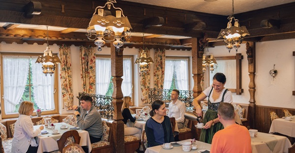 Märchenwaldstube direkt bei uns im Hotel